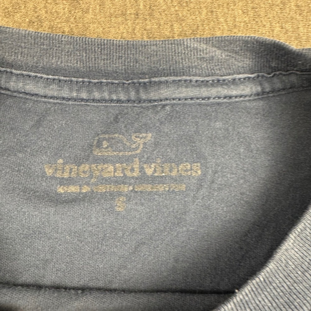 Vineyard Vines Mens Small Long Sleeve Pocket T-Shirt Blue Marthas Vineyard Logo - Picture 3 of 10